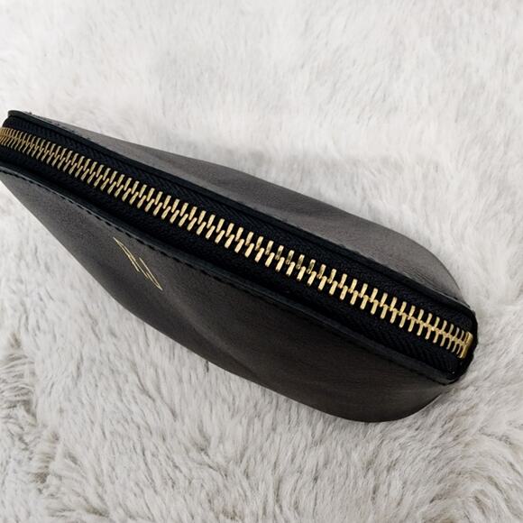 Madewell Black Leather Makeup Pouch Travel Cosmetic Bag Monogrammed RJ NWT - Picture 11 of 11